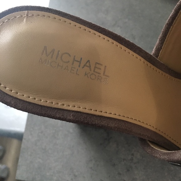 Slides - Picture 3 of 3